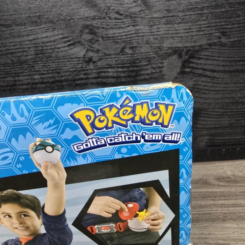 Pokémon Clip N' Carry Pikachu PokeBall Adjustable Belt Set Sealed - How Cool?